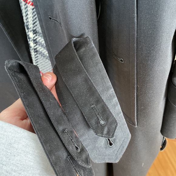Burberrys Vintage Black 100% Wool Lined Trench Coat - Picture 10 of 15
